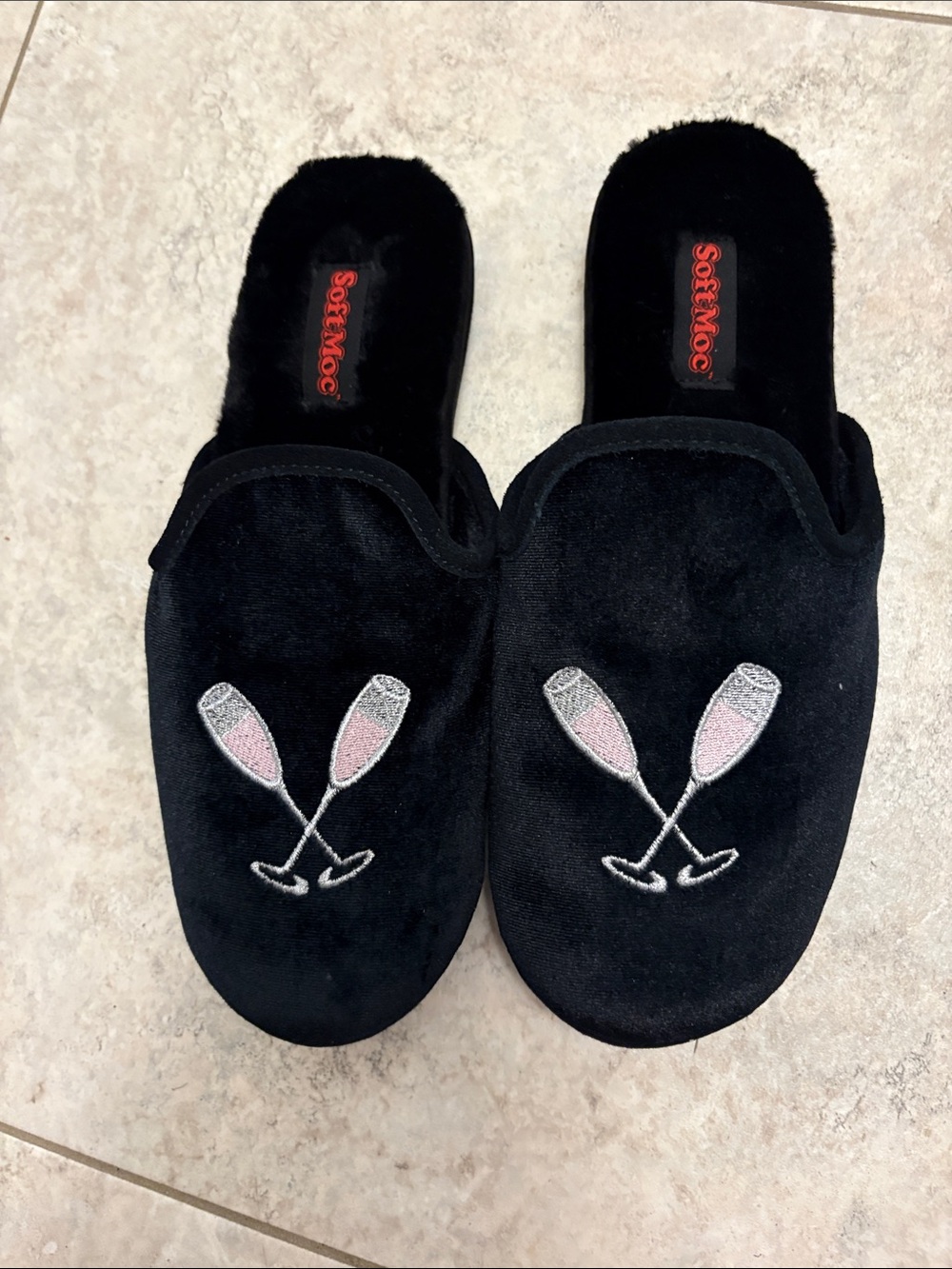 Softmoc Black Plush Women’s Slippers with Pink Champagne Embroidery. NWOT